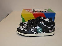 Sneakers nike sb dunk low og qs quartersnacks zebra maat 45 nieuw in doos (2) - afbeelding 5 van  10