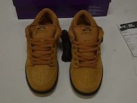 Sneakers nike sb dunk low wheat (2020) maat 42 nieuw in doos (2) - afbeelding 2 van  8