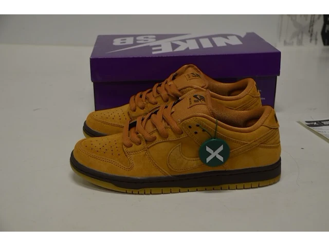 Sneakers nike sb dunk low wheat (2020) maat 42 nieuw in doos (2) - afbeelding 3 van  8