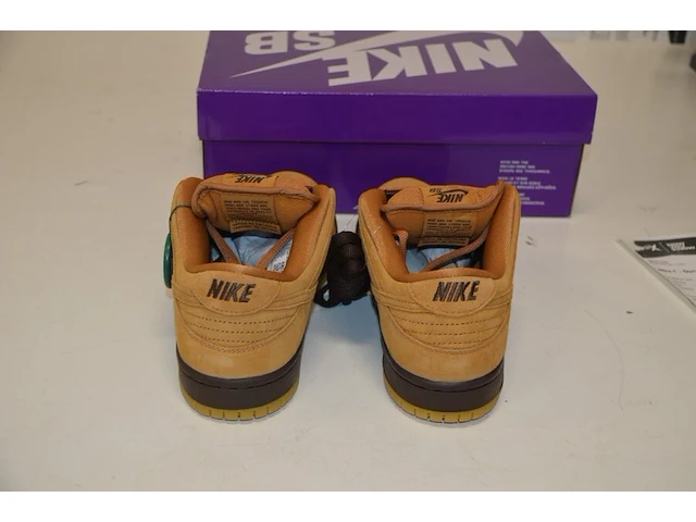 Sneakers nike sb dunk low wheat (2020) maat 42 nieuw in doos (2) - afbeelding 4 van  8