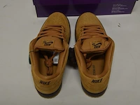 Sneakers nike sb dunk low wheat (2020) maat 42 nieuw in doos (2) - afbeelding 5 van  8