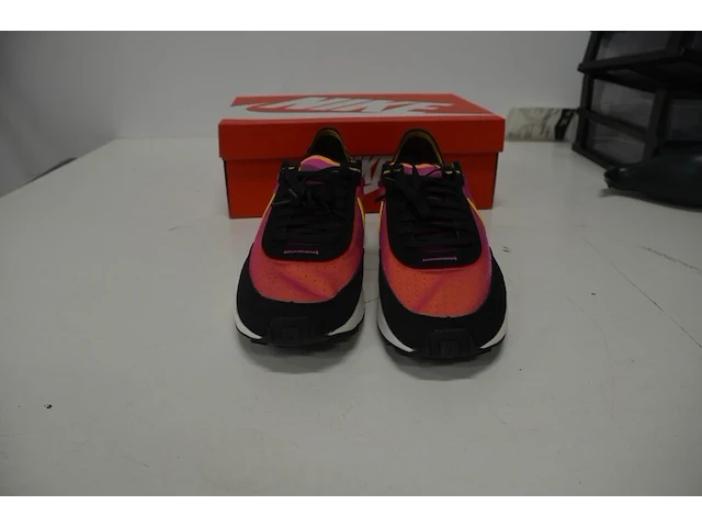 Sneakers nike waffle one active fuchsia maat 46 nieuw in doos (2) - afbeelding 1 van  10