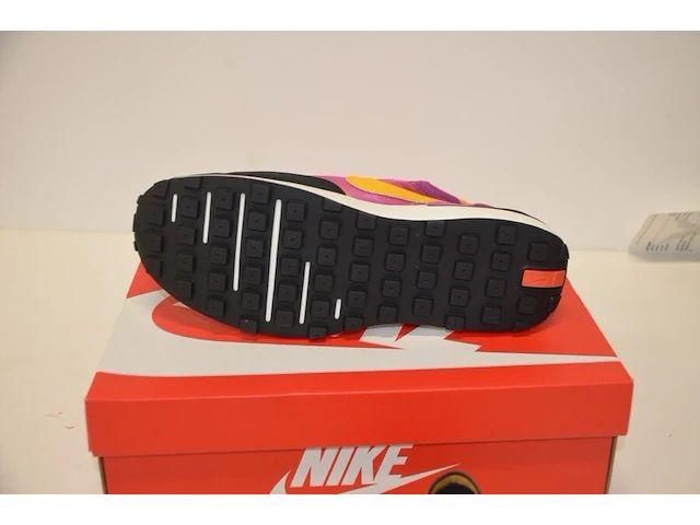 Sneakers nike waffle one active fuchsia maat 46 nieuw in doos (2) - afbeelding 9 van  10