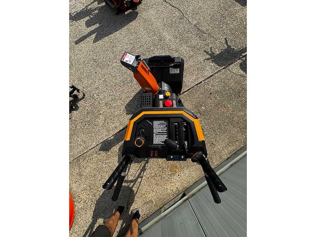 Sneeuwfrees benzine 212cc loncin - afbeelding 3 van  5