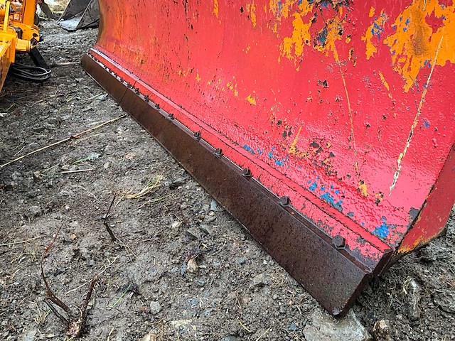 Sneeuwploeg - afbeelding 9 van  10