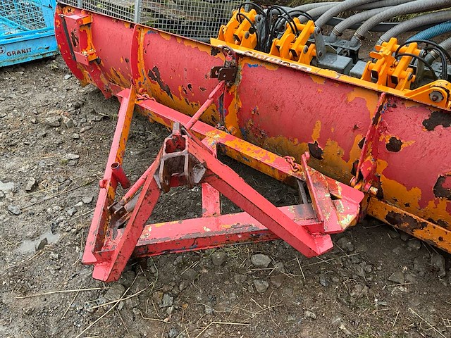 Sneeuwploeg - afbeelding 10 van  10