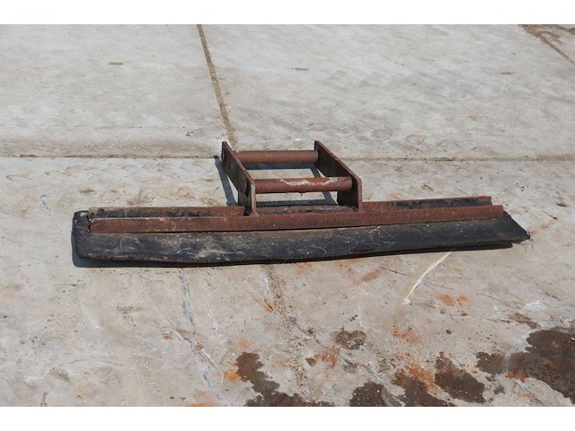 Sneeuwschuif 150cm - afbeelding 1 van  1