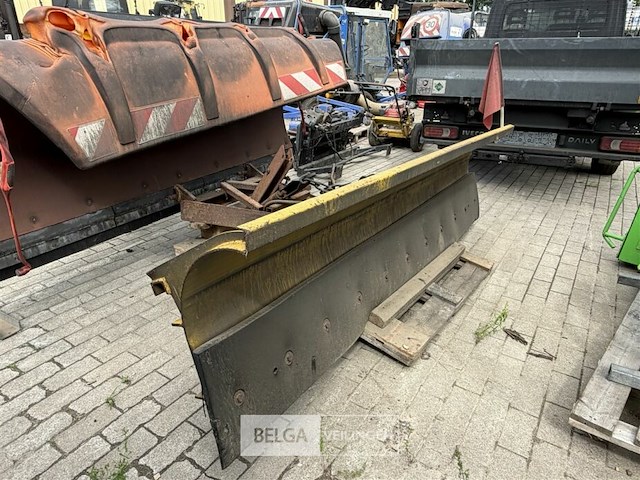 Sneeuwschuif c.o.v. – brand-, rook- en/of waterschade - afbeelding 2 van  8