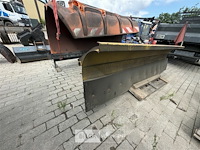 Sneeuwschuif c.o.v. – brand-, rook- en/of waterschade - afbeelding 4 van  8