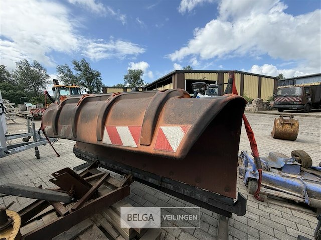 Sneeuwschuif schmidt – brand-, rook- en/of waterschade - afbeelding 1 van  8