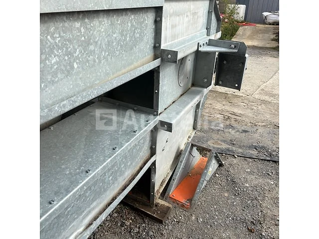 Snelle betonemmertransportband - afbeelding 2 van  10