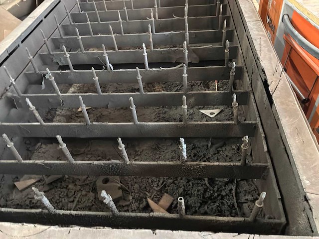 Snijbrander tafel met afzuiging - afbeelding 1 van  1