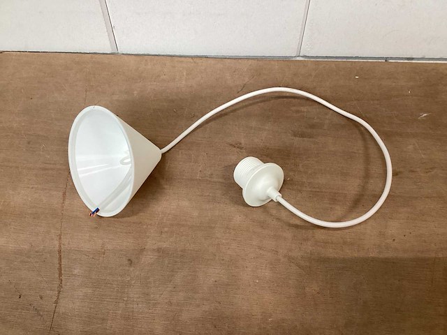 Snoerpendel, e27 fitting, kunstof wit (50x) - afbeelding 1 van  3