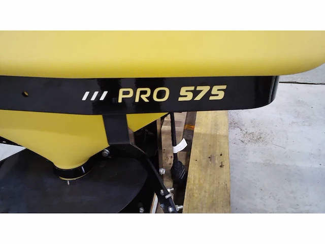 Snowex sp-575 zoutstrooier - afbeelding 2 van  4