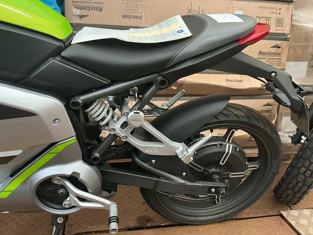 Soco,super ts limited ts1 elektrische scooter - afbeelding 6 van  6