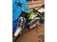 Soco,super ts limited ts1 elektrische scooter - afbeelding 1 van  6