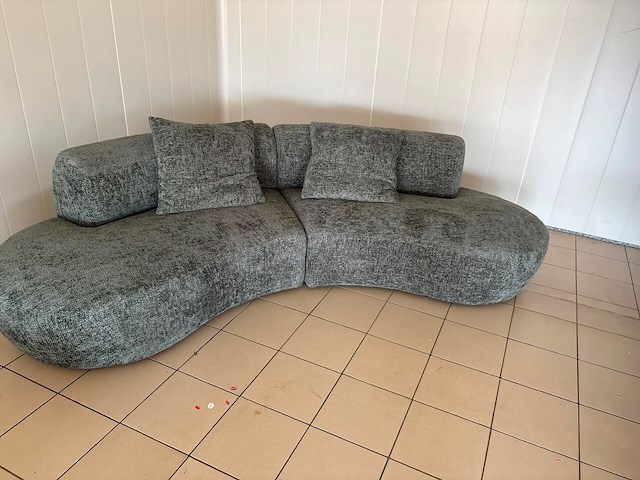 Sofa curved groene uitvoering - afbeelding 2 van  2