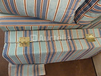 Sofa en fauteuil van decoratieve stoffen - afbeelding 1 van  8