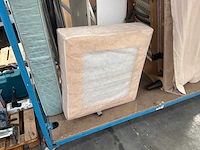 Sofa, gedemonteerd bed en kast - afbeelding 2 van  8