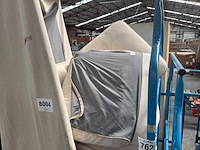 Sofa, gedemonteerd bed en kast - afbeelding 1 van  1