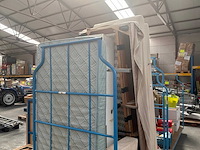 Sofa, gedemonteerd bed en kast - afbeelding 3 van  8