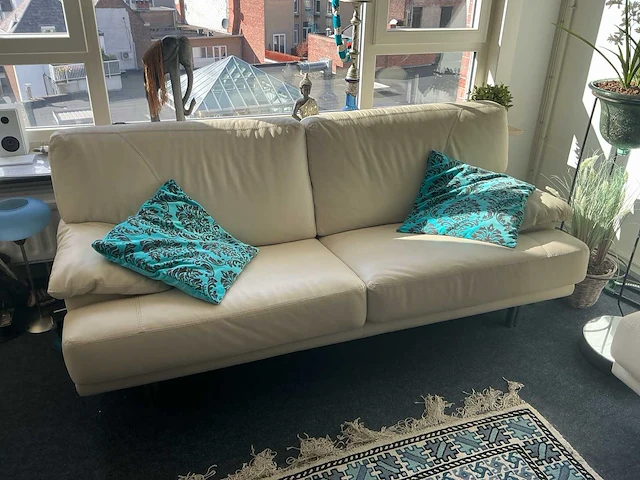Sofa - afbeelding 1 van  6