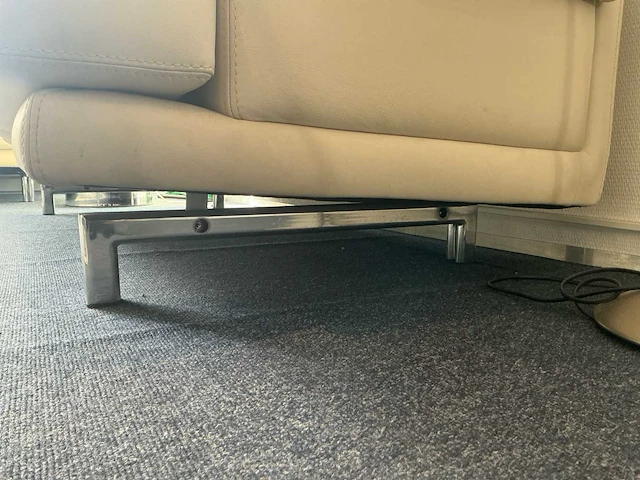 Sofa - afbeelding 4 van  6