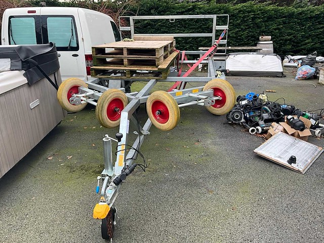 Sogewalot aanhangwagen voor jacuzzi transport - afbeelding 2 van  7
