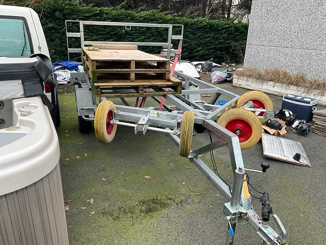 Sogewalot aanhangwagen voor jacuzzi transport - afbeelding 3 van  7