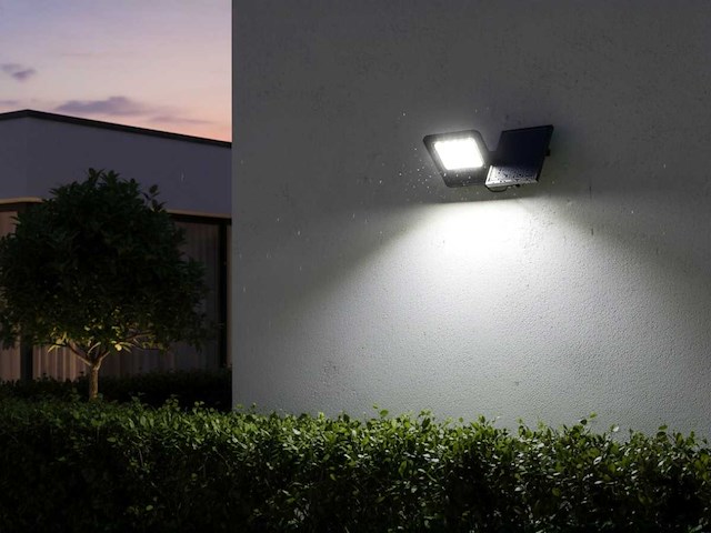 Solar 1000 lm led breedstraaler met remote(6x) - afbeelding 5 van  10