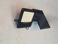 Solar 1000 lumen led breedstraaler met afstandsbediening(8x) - afbeelding 7 van  10