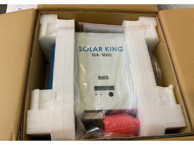 Solar king slk-3000 omvormer (2x) - afbeelding 1 van  2