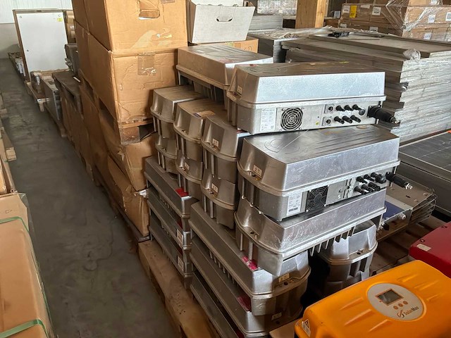 Solar max 3000c/6000c/6000 s omvormer - afbeelding 3 van  7