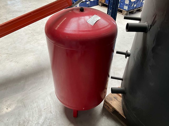 Solarfocus ps2100 buffervat + expansievat - ongebruikt - afbeelding 2 van  2