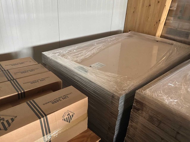 Solarwatt m220-60-gts ak zonnepaneelset - 32-delige pallet - afbeelding 1 van  4