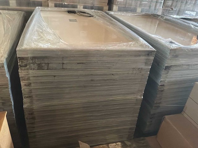 Solarwatt m220-60-gts ak zonnepaneelset - 34-delige pallet - afbeelding 1 van  4