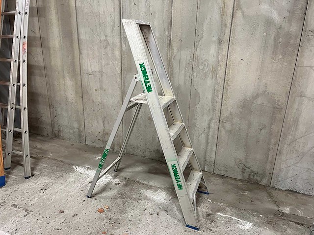Solide - pt04 - trapladder - afbeelding 1 van  2