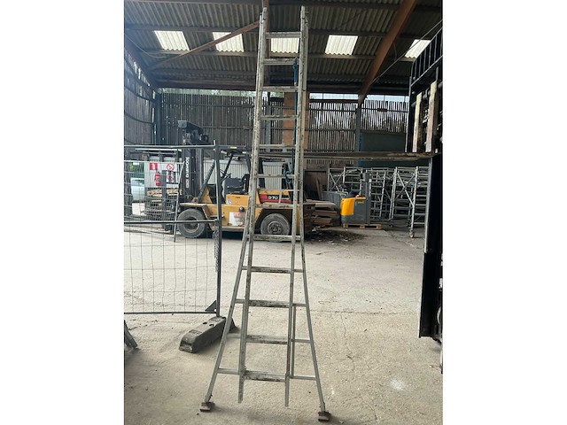 Solide 2x12 schuifladder - afbeelding 1 van  4