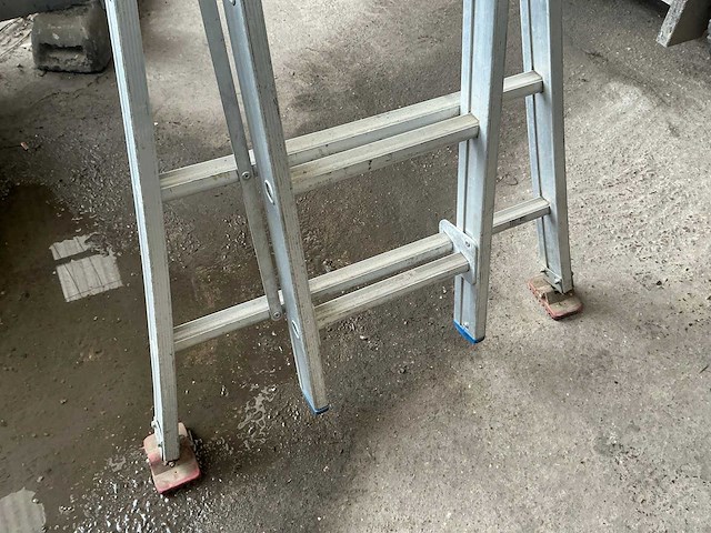 Solide 2x15 aluminum schuifladder - afbeelding 2 van  4