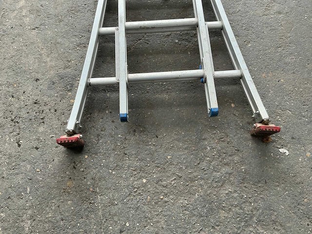 Solide 2x8 aluminium schuifladder - afbeelding 2 van  4
