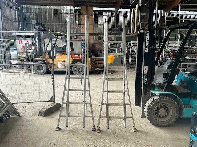 Solide 2x8 schuifladder (2x) - afbeelding 1 van  6