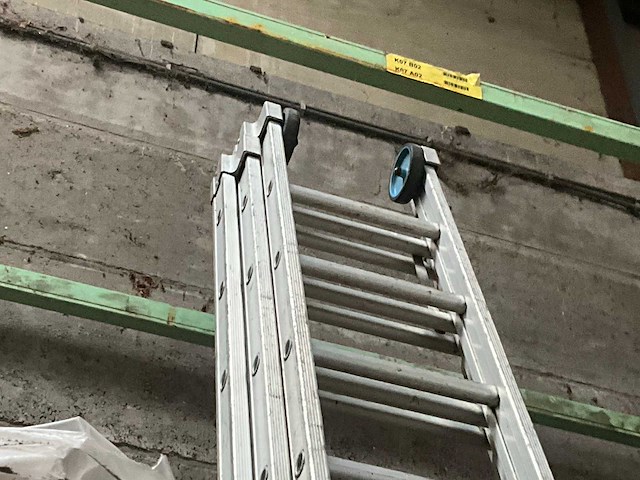Solide 3-delige uitschuifbare ladder - afbeelding 5 van  6