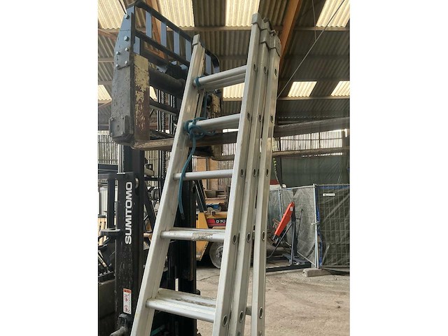 Solide 3x10 3 delige schuifladder - afbeelding 3 van  3