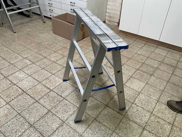 Solide alu schraag - afbeelding 1 van  3