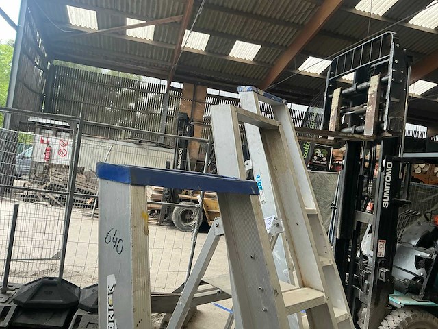 Solide aluminium diverse trapladder (3x) - afbeelding 8 van  9