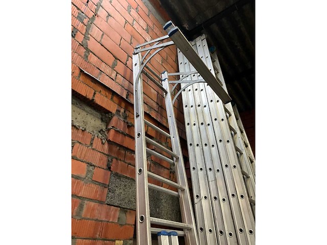 Solide aluminium hangladders 3m (2x) - afbeelding 3 van  5