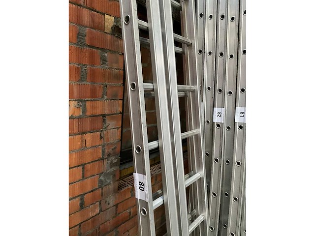 Solide aluminium hangladders 3m (2x) - afbeelding 4 van  5