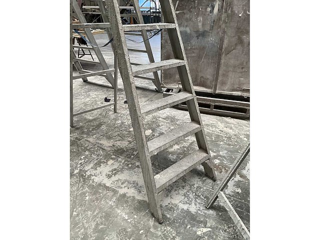 Solide aluminium trap - afbeelding 3 van  4