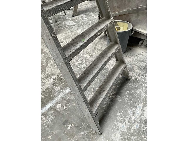 Solide aluminium trap - afbeelding 3 van  5