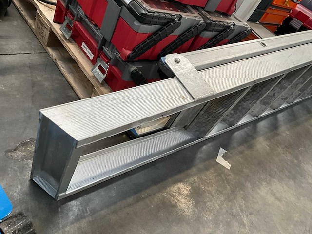 Solide aluminium trap - afbeelding 2 van  6